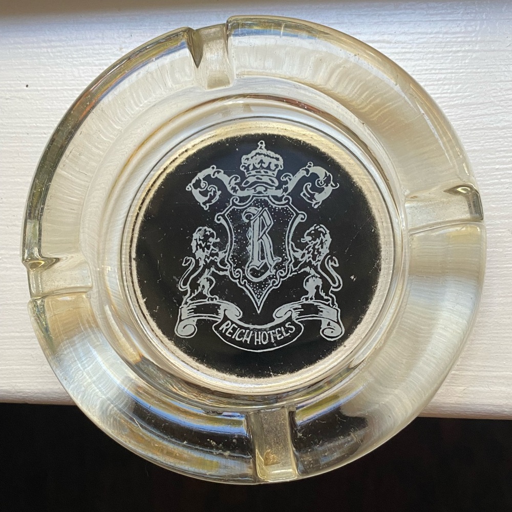 Vintage Hotel Ashtray Reich‎ Hotels Montgomery, Alabama Crest Black White
